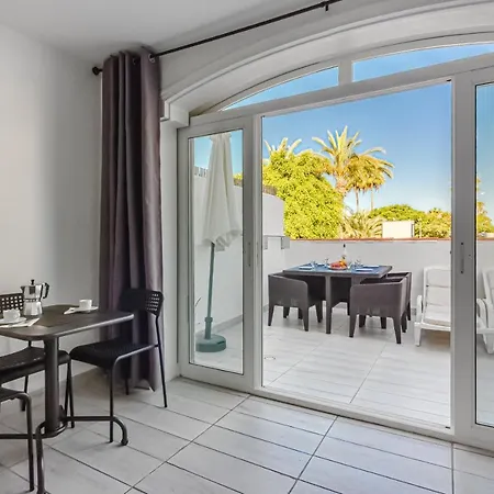 Fantastic Large In Front Of Heated Pool Wifi *